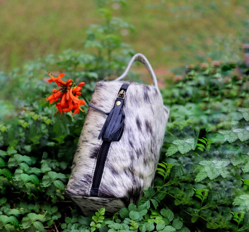 Cowhide Leather Toiletry Bag: Men's Dopp Kit, Travel Cosmetic Organizer
